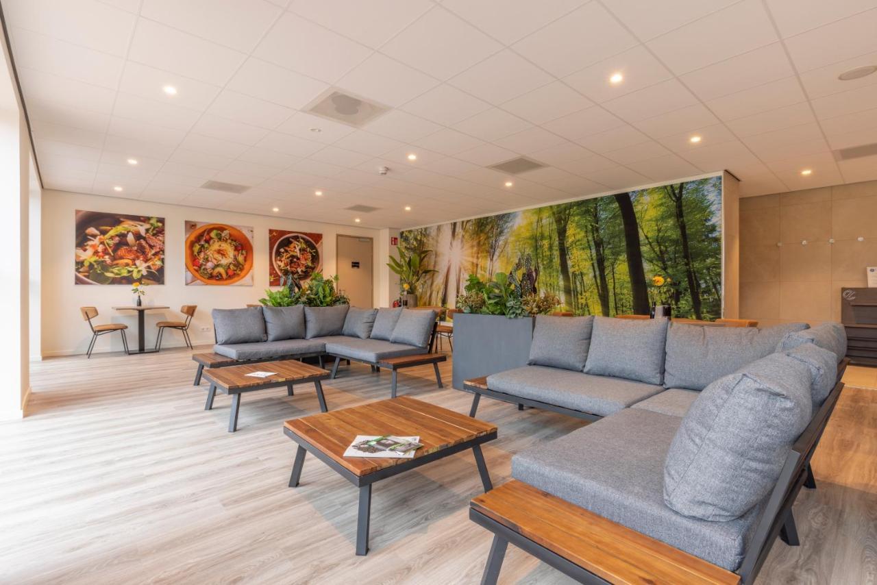 Fletcher Familiehotel De Hunzebergen 4*